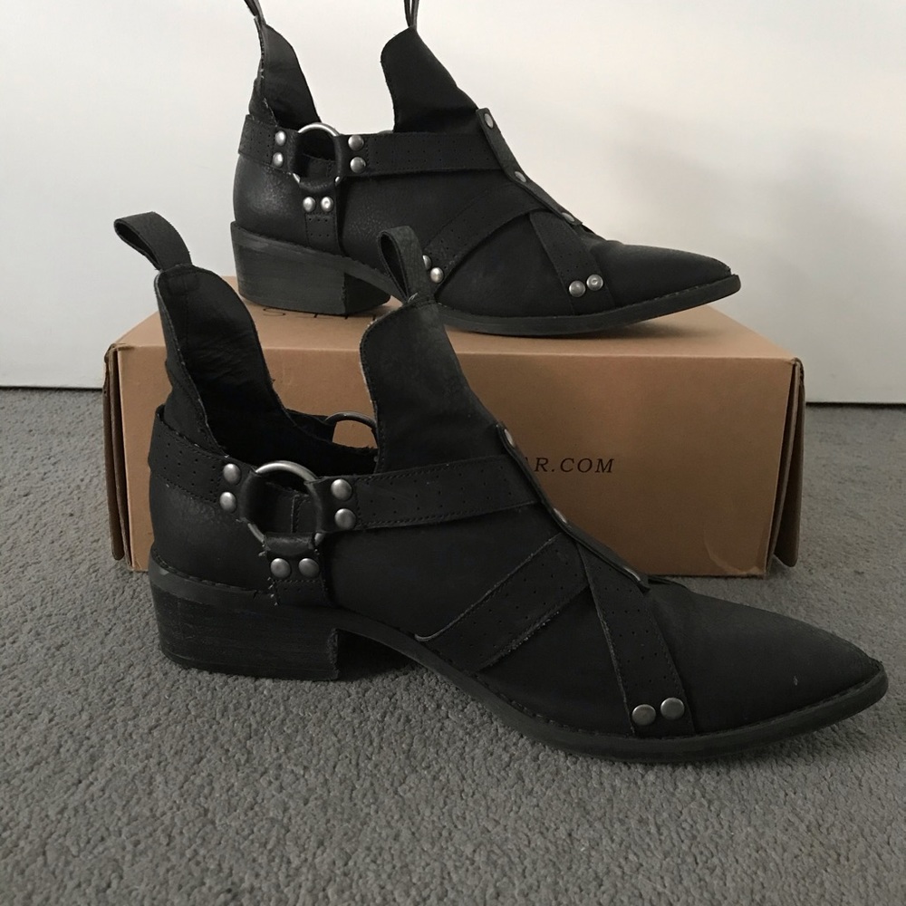 Coconuts by Matisse Knox boot